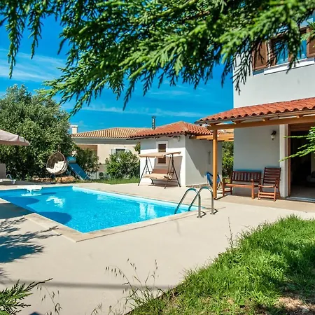 Villa Taraj *